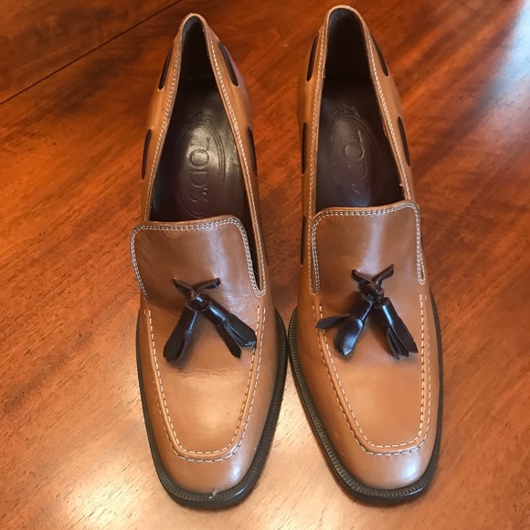 Tod's Shoes - Tod's brown leather tassel heels